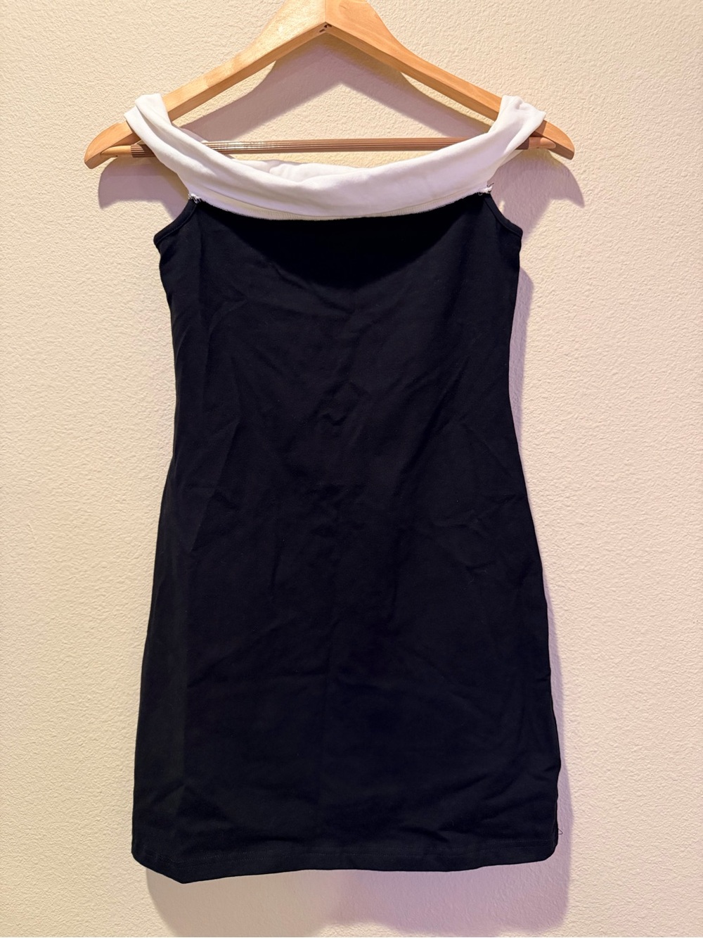 Peppermayo Black & White Off Shoulder Mini Dress Size US 4 #0194